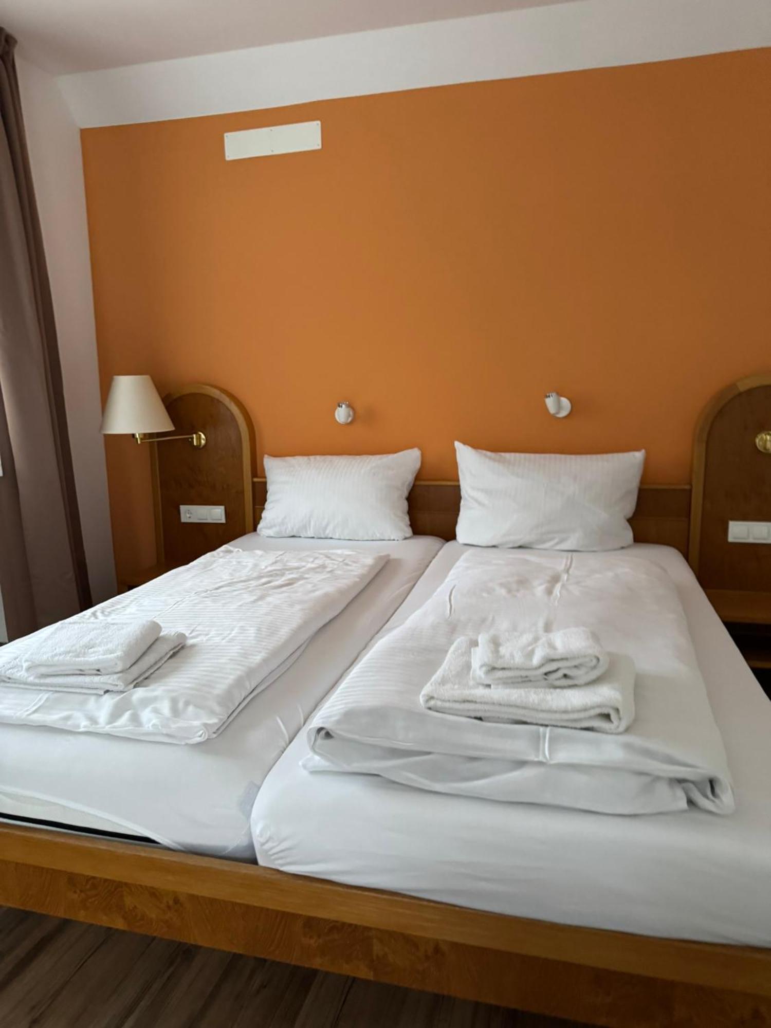 Weisenbach Hotel Gruener Baum - Hotel Im Murgtal, Schwarzwald מראה חיצוני תמונה