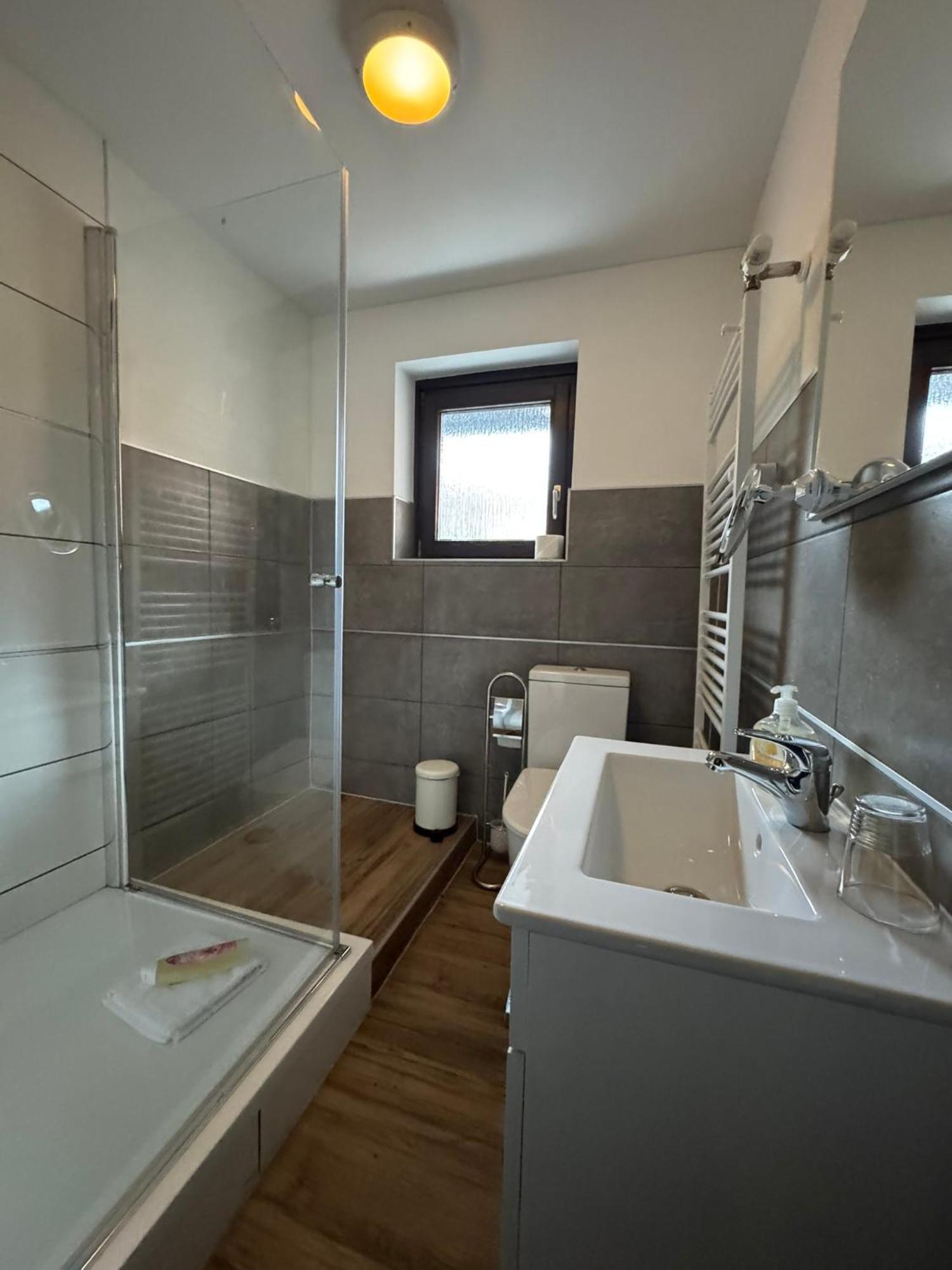 Weisenbach Hotel Gruener Baum - Hotel Im Murgtal, Schwarzwald מראה חיצוני תמונה