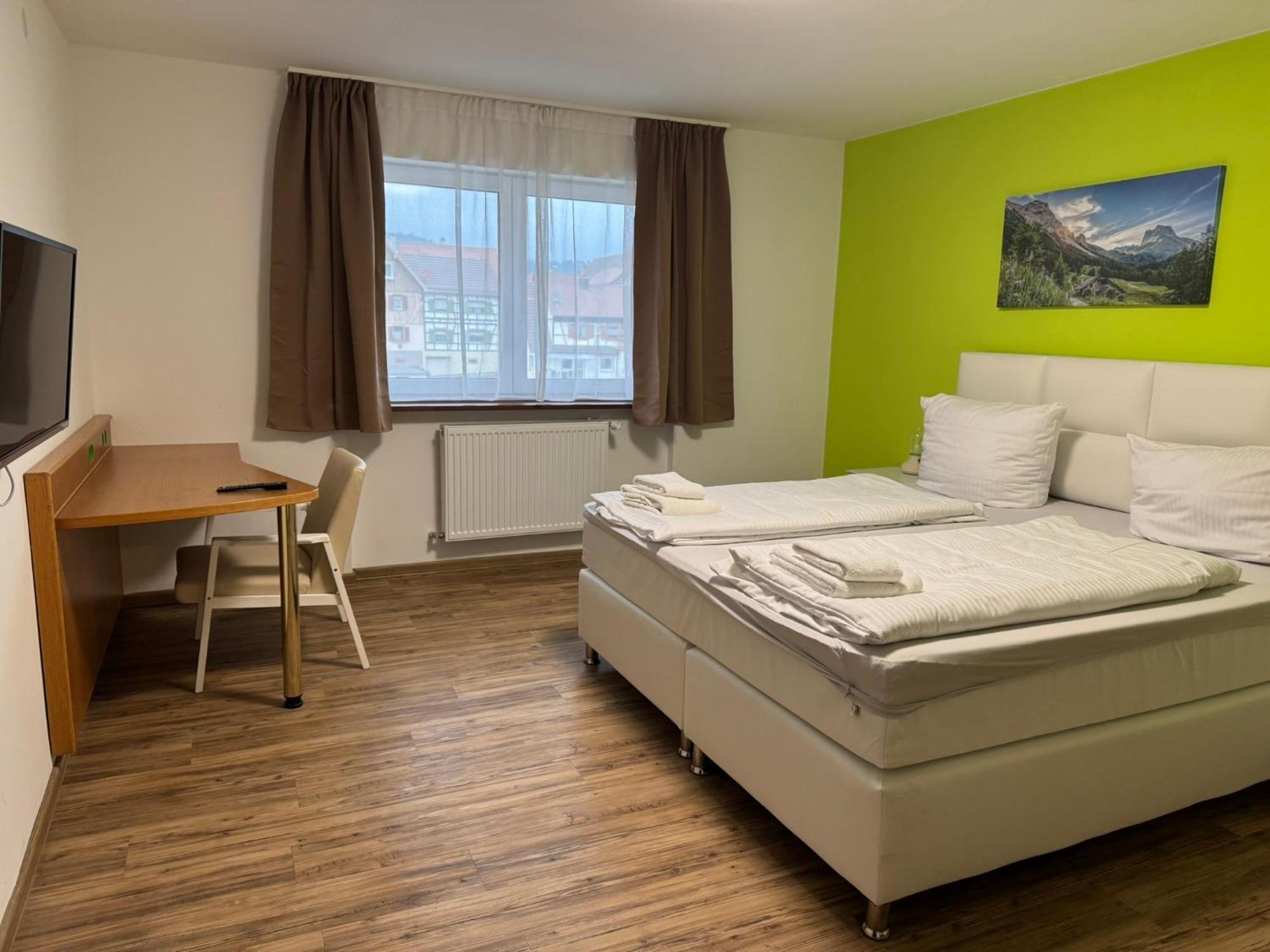 Weisenbach Hotel Gruener Baum - Hotel Im Murgtal, Schwarzwald מראה חיצוני תמונה